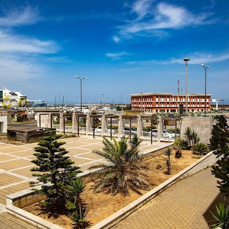 Bay View Apartment Porto Torres Luaran gambar